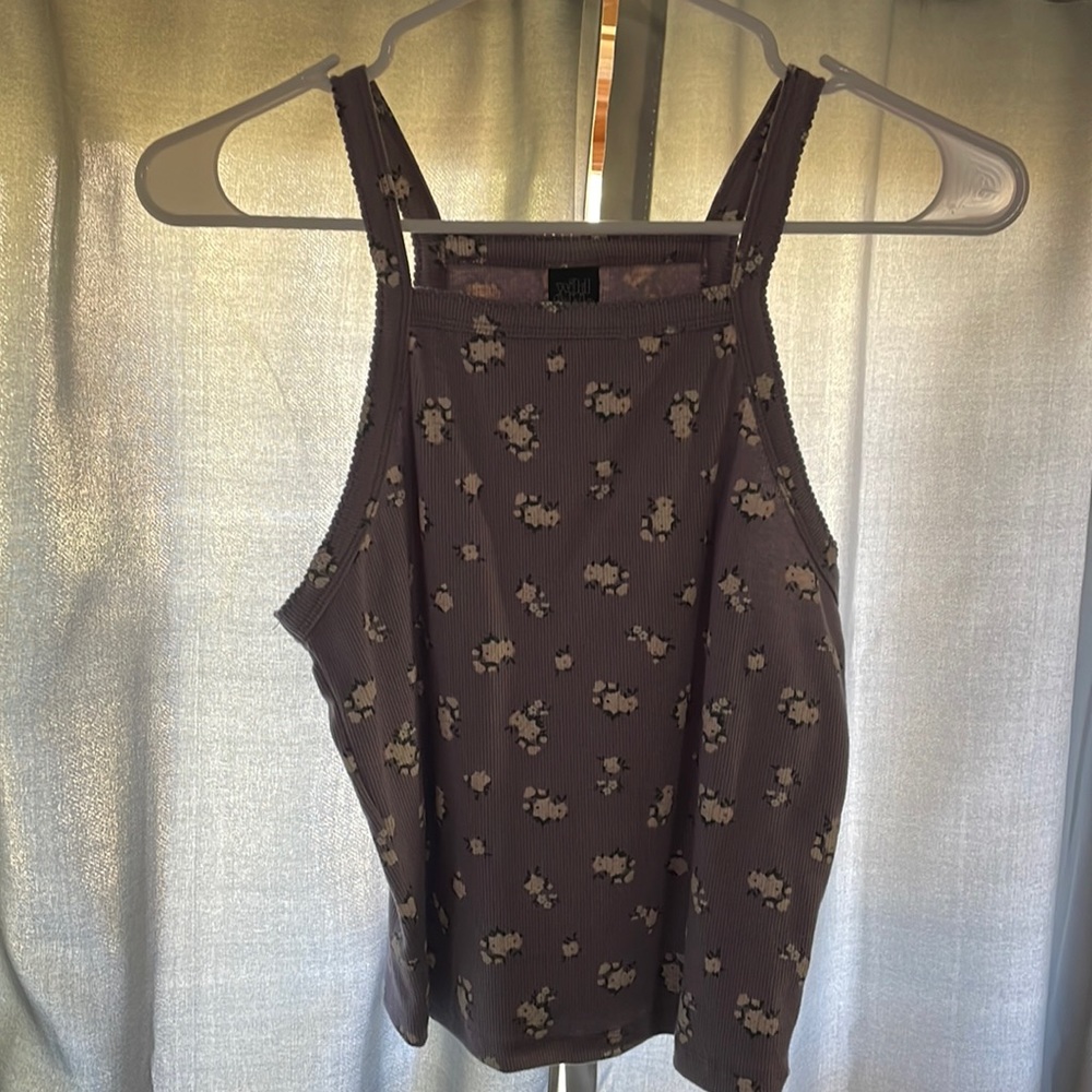 Flower crop top.